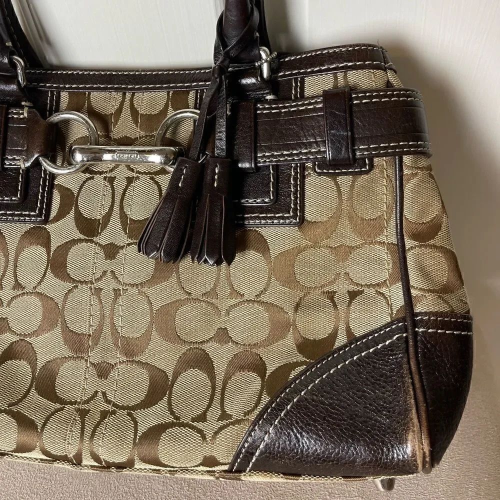 Coach Handbag purse - Picture 4 of 10
